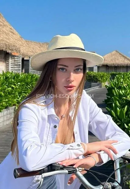 Ipswich escorts Sara — 4