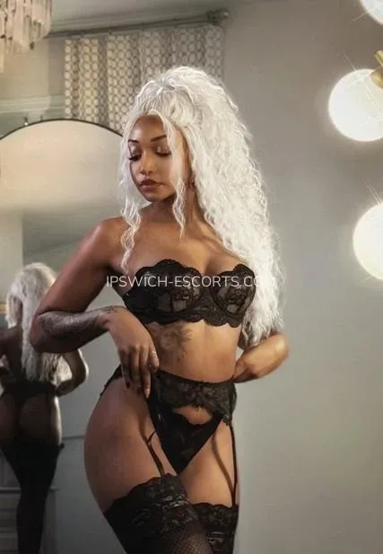 Ipswich escorts Isaura — 5