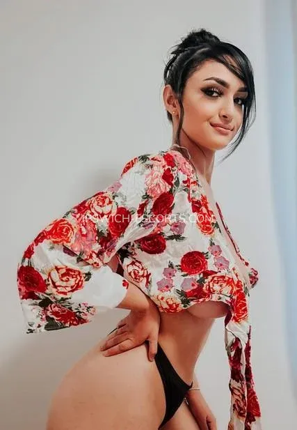 Ipswich escorts Briana — 1