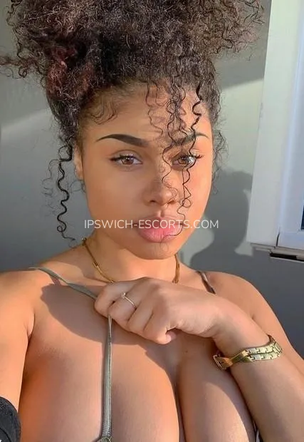 Ipswich escorts Savannah — 2