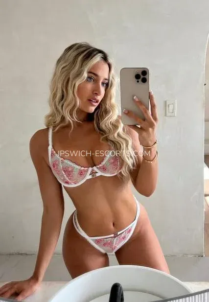 Ipswich escorts Daniela — 4