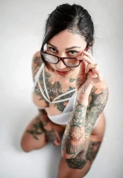 Ipswich escorts Caroline — 3
