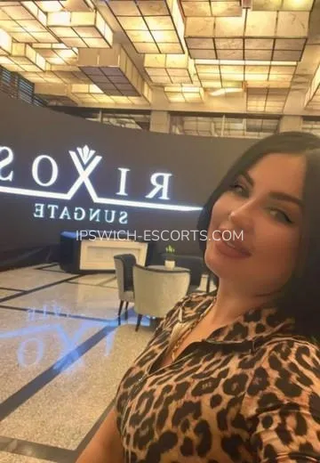 Ipswich escorts Lisa — 2