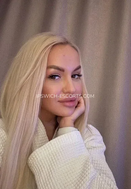 Ipswich escorts Flora — 3