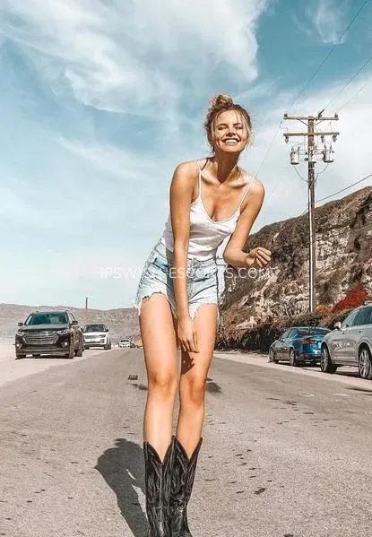 Ipswich escorts Ciara — 10