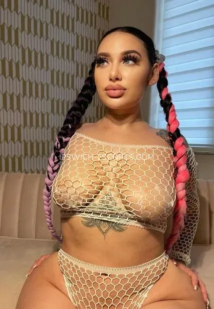 Ipswich escorts Laura — 5