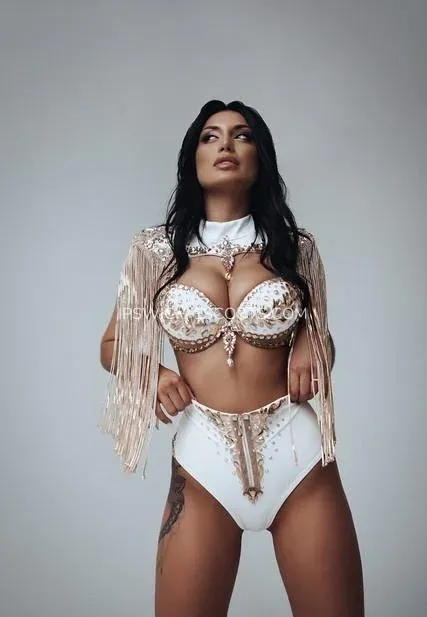 Ipswich escorts Elin — 1