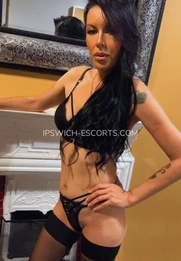 Ipswich escorts Carly — 5