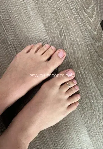 Ipswich escorts Louise — 4