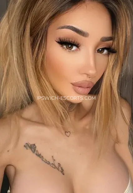 Ipswich escorts Leslie — 4