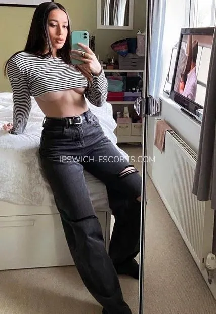 Ipswich escorts Naomi — 2