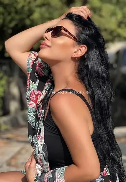 Ipswich escorts Sophie — 3