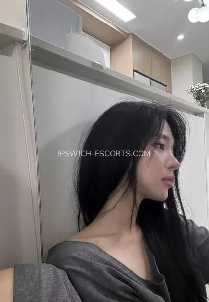 Ipswich escorts Paige — 3
