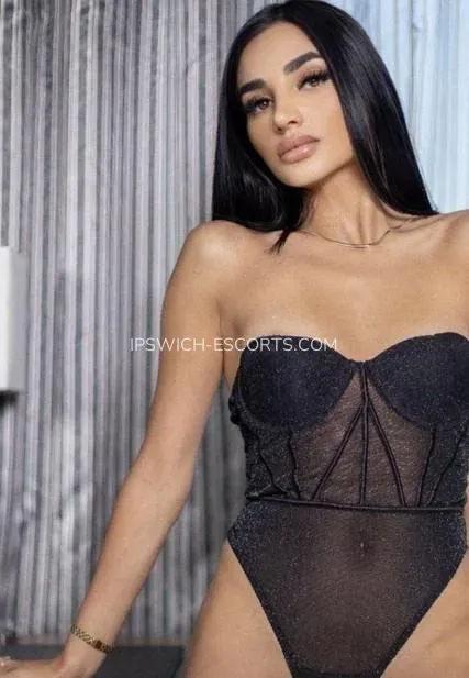 Ipswich escorts Carly — 1
