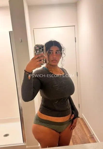 Ipswich escorts Melanie — 3
