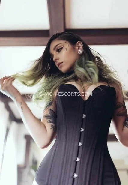 Ipswich escorts Cheyenne — 4