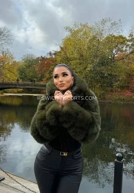 Ipswich escorts Linda — 5