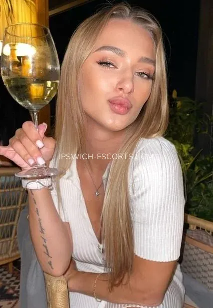 Ipswich escorts Autumn — 1