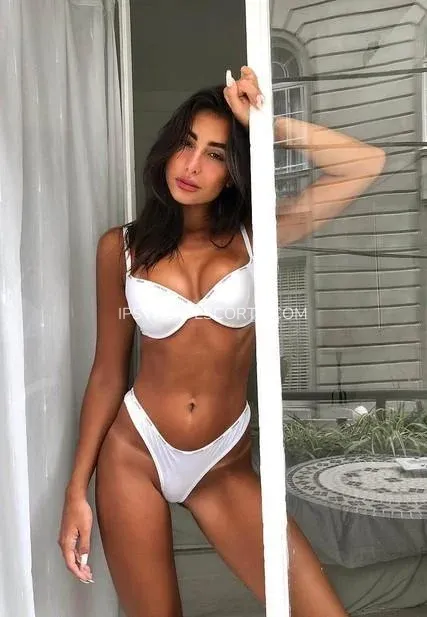 Ipswich escorts Laura — 6