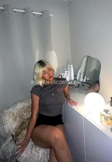 Ipswich escorts Julia — 5