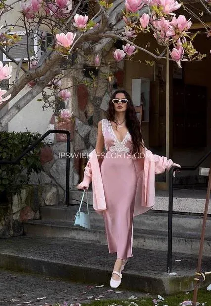 Ipswich escorts Emelie — 4