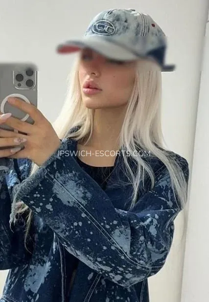 Ipswich escorts Aniyah — 1