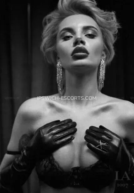 Ipswich escorts Olivia — 3