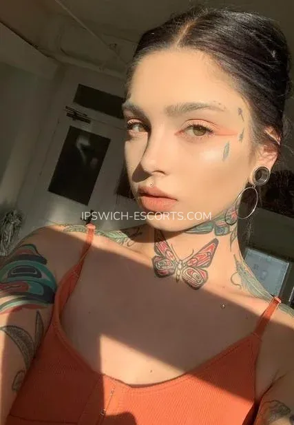 Ipswich escorts Cheyenne — 1