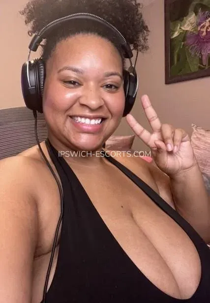 Ipswich escorts Carly — 9