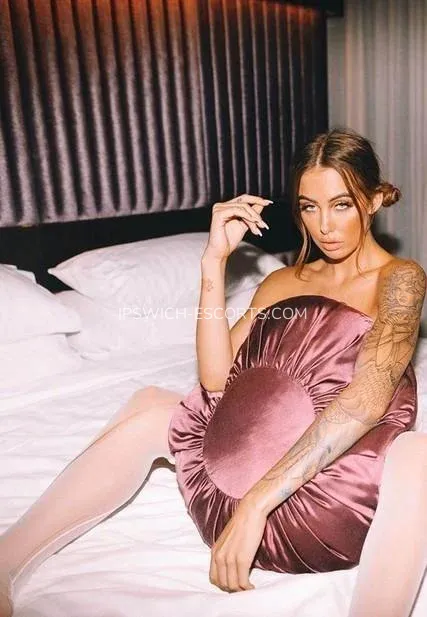 Ipswich escorts Ashley — 5