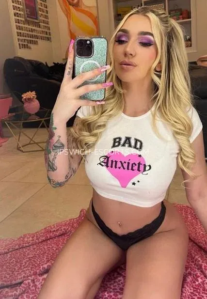 Ipswich escorts Lauren — 1