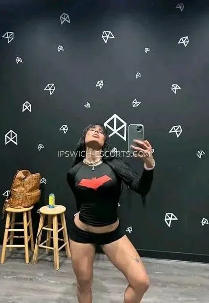 Ipswich escorts Lucy — 9