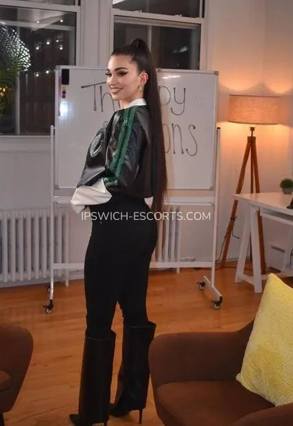 Ipswich escorts Linda — 2