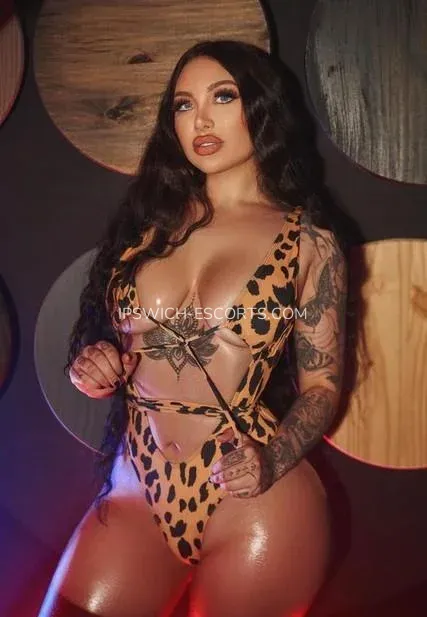 Ipswich escorts Laura — 6