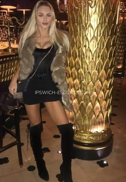 Ipswich escorts Sarah — 4