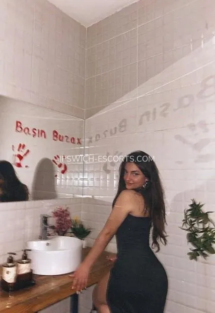 Ipswich escorts Ashley — 2