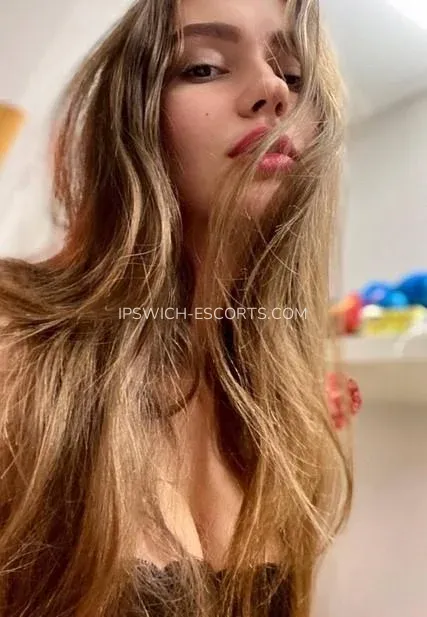 Ipswich escorts Bella — 1