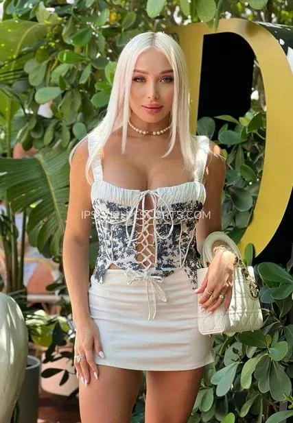 Ipswich escorts Elizabeth — 4