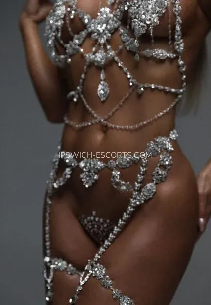 Ipswich escorts Emilia — 6