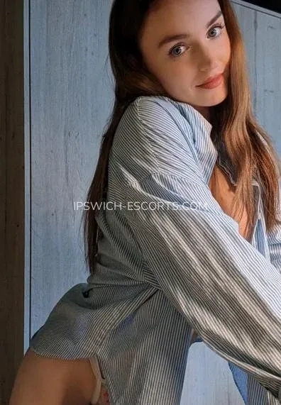 Ipswich escorts Flora — 5