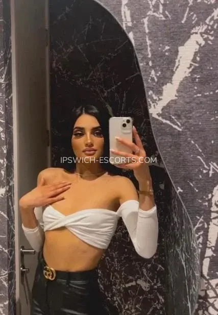 Ipswich escorts Carly — 9
