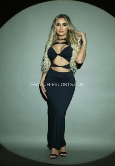 Ipswich escorts Courtney — 3