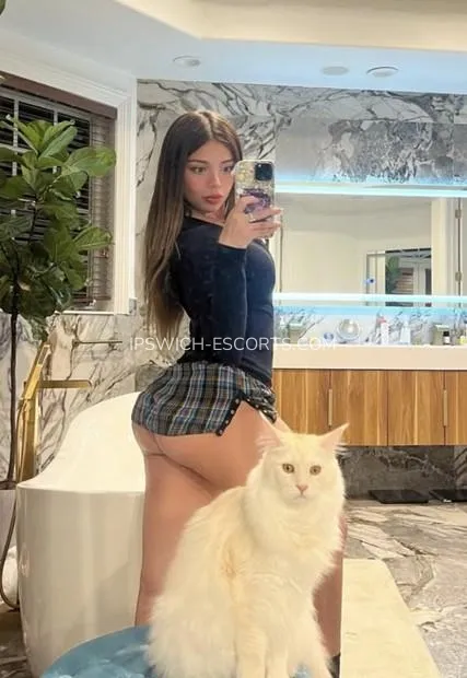 Ipswich escorts Camryn — 2