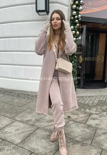 Ipswich escorts Alondra — 1