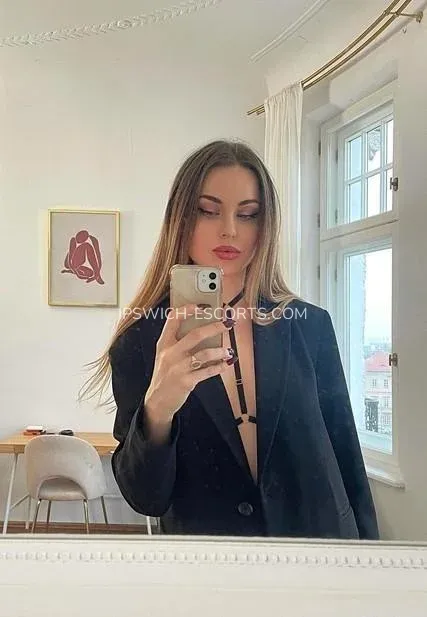 Ipswich escorts Alondra — 3