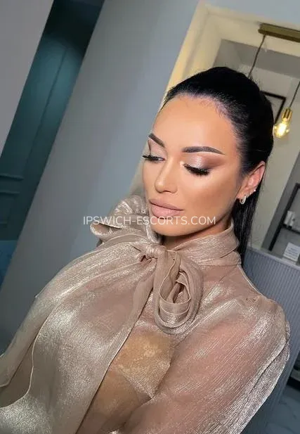 Ipswich escorts Elin — 3