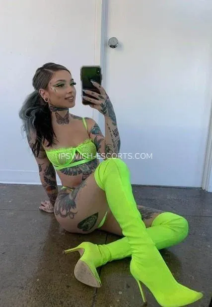 Ipswich escorts Cheyenne — 7