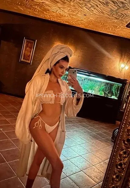 Ipswich escorts Emma — 9