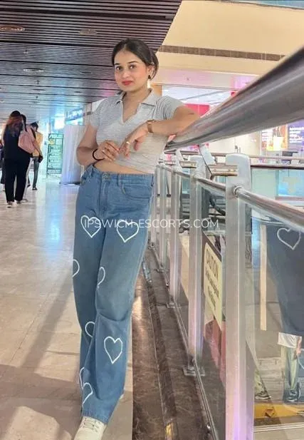 Ipswich escorts Lily — 3