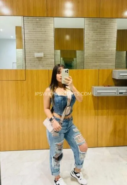 Ipswich escorts Nieves — 2